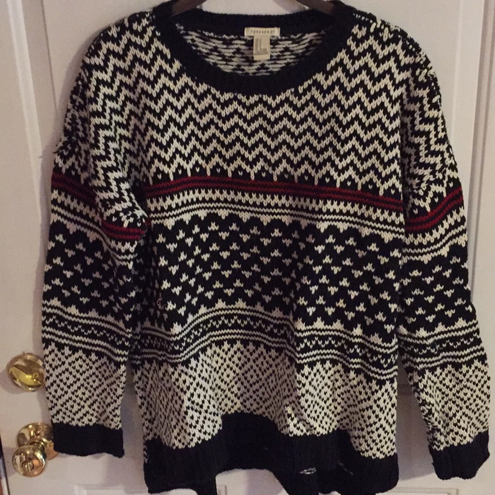 Forever 21 white, red and black patterned sweater